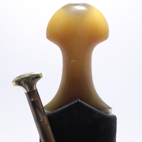 جنبية نجراني حك زراف مكعب مقاس كبير