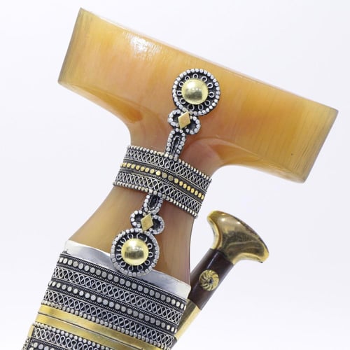 خنجر حك زراف معرق مقاس 5معدن مطلي فضة