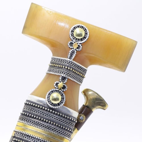 خنجر حك زراف معرق مقاس 5معدن مطلي فضة