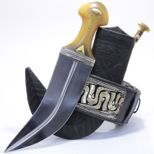 جنبية نجراني حك زراف مكعب مقاس كبير