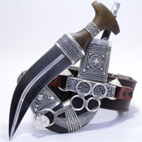 خنجر الراس قرن طبيعي سيال قصة عماني مقاس 5معدن مطل...