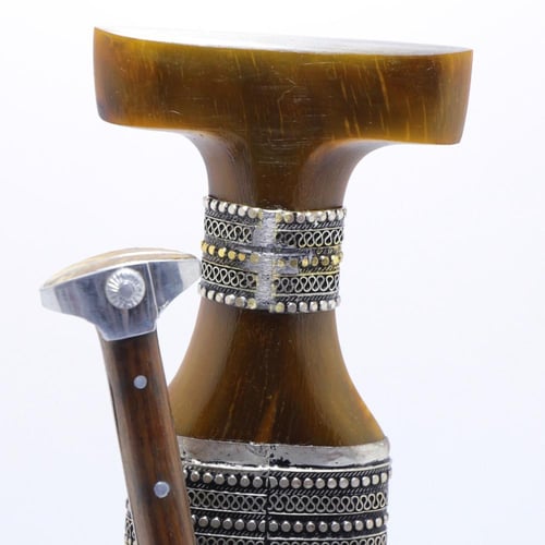 خنجر مقاس5 صب معدن مرشوش فضة الراس قرن طبيعي