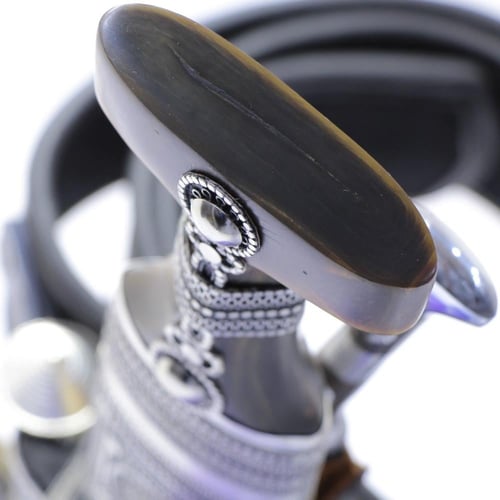 خنجر مقاس5 صب معدن مطلي فضة الراس قرن طبيعي