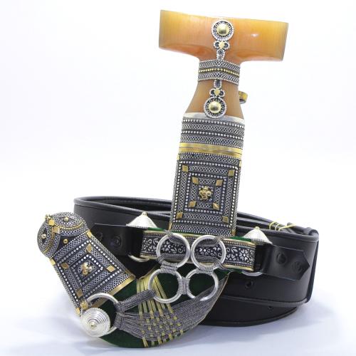 خنجر حك زراف معرق مقاس 5معدن مطلي فضة