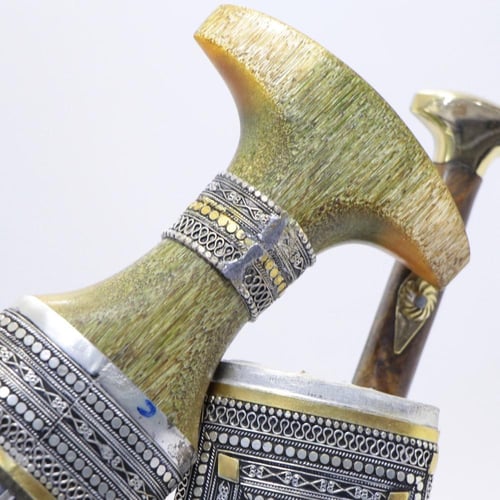 خنجر الراس وتر سيال قصة عماني مقاس 5معدن مطلي فضة