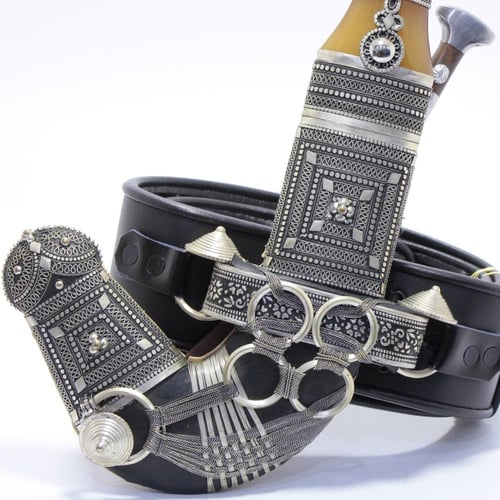 خنجر حك زراف معرق مقاس 5معدن مطلي فضة