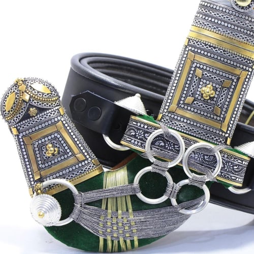 خنجر حك زراف معرق مقاس 5معدن مطلي فضة