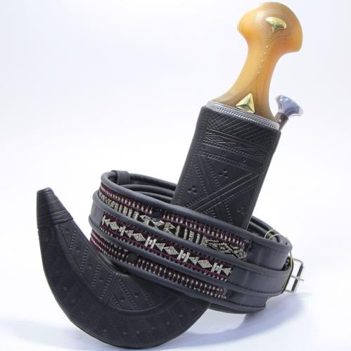 جنبية نجراني حك زراف مكعب مقاس كبير