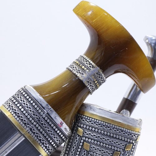 خنجر الراس وتر سيال قصة عماني مقاس 5معدن مطلي فضة