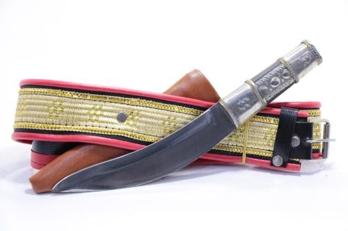 سكين خوجة باكستاني وسط