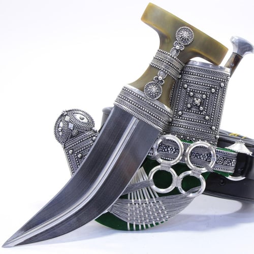 خنجر مقاس 7 صب فضة صافي عيار 925 الراس قرن طبيعي