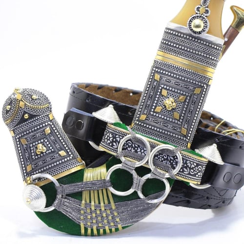 خنجر حك زراف معرق مقاس 5معدن مطلي فضة