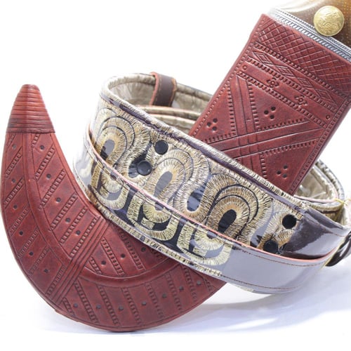 جنبية نجراني حك زراف مكعب مقاس كبير