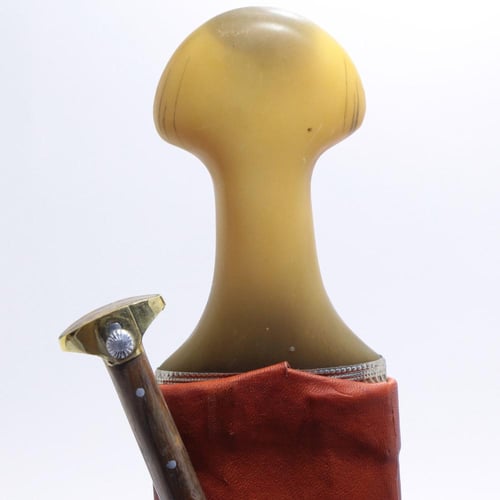 جنبية نجراني حك زراف مكعب مقاس كبير