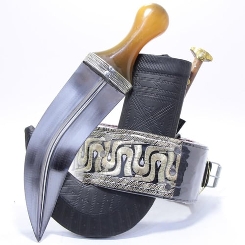 جنبية نجراني حك زراف مقاس كبير