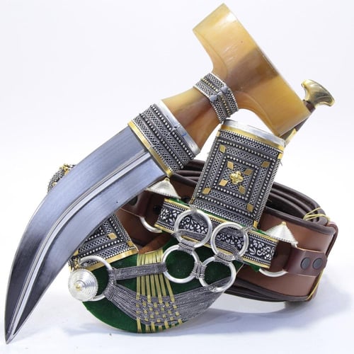 خنجر حك زراف معرق مقاس 5معدن مطلي فضة