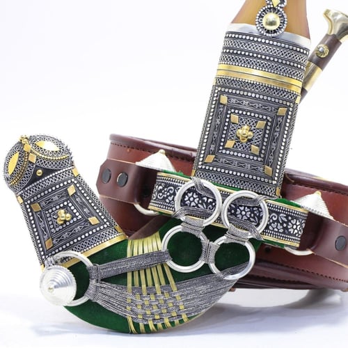 خنجر حك زراف معرق مقاس 5معدن مطلي فضة