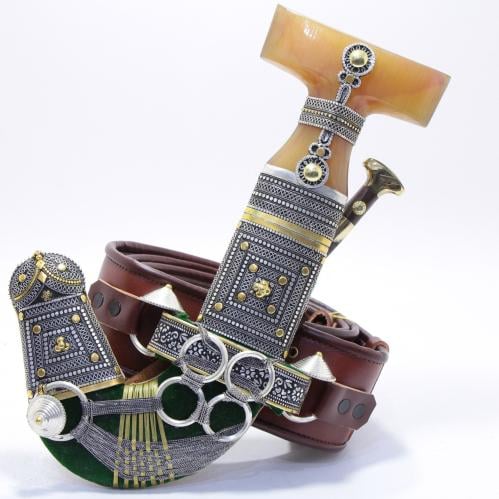 خنجر حك زراف معرق مقاس 5معدن مطلي فضة