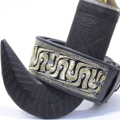 جنبية نجراني حك زراف مكعب مقاس كبير