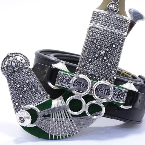 خنجر مقاس 7 صب فضة صافي عيار 925 الراس قرن طبيعي