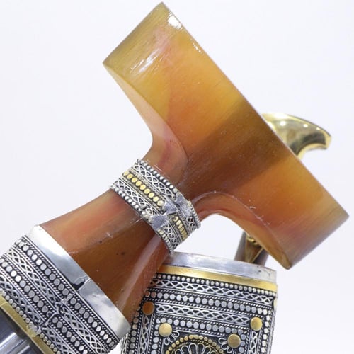 خنجر حك زراف معرق مقاس 5معدن مطلي فضة