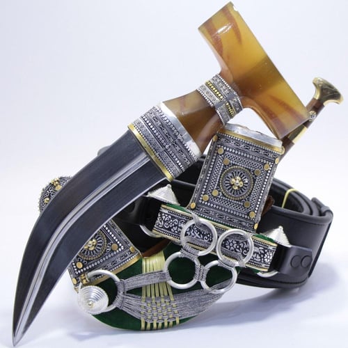 خنجر حك زراف معرق مقاس 5معدن مطلي فضة