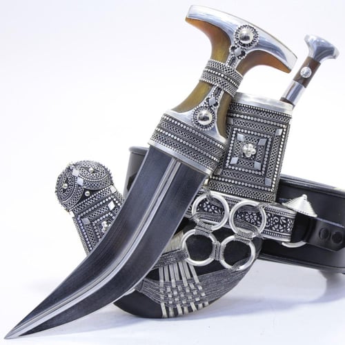 خنجر الراس وتر سيال قصة عماني مقاس 5معدن مطلي فضة