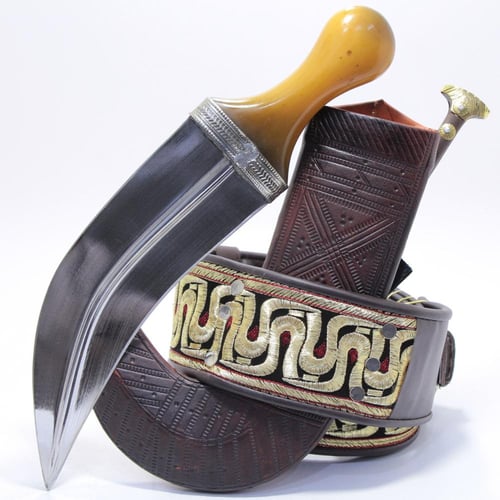 جنبية نجراني حك زراف مقاس كبير