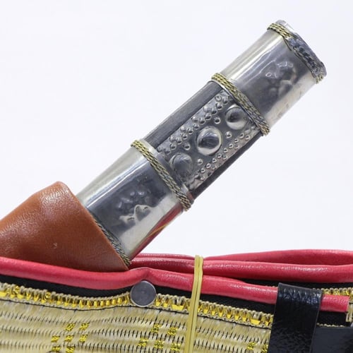 سكين خوجة باكستاني وسط