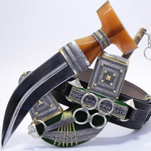 خنجر حك زراف معرق مقاس 5 معدن مطلي فضة