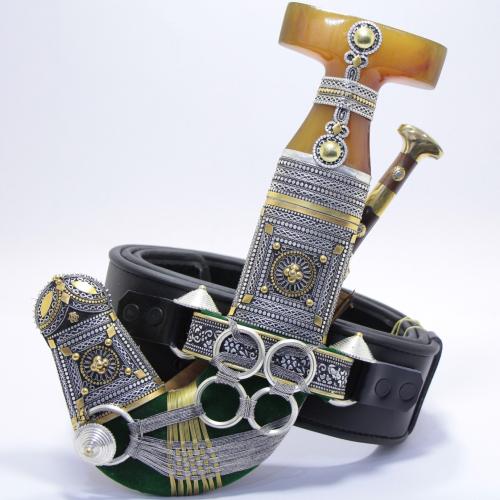 خنجر حك زراف معرق مقاس 5معدن مطلي فضة