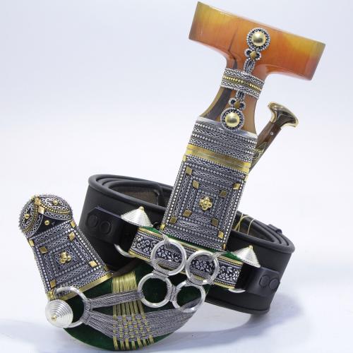 خنجر حك زراف معرق مقاس 5معدن مطلي فضة