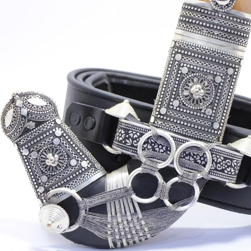 خنجر حك زراف معرق مقاس 5معدن مطلي فضة