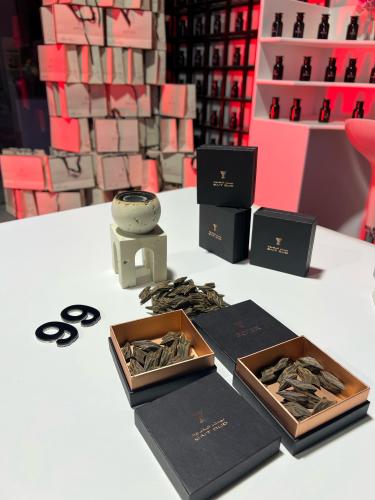 عرض العود الفيتنامي