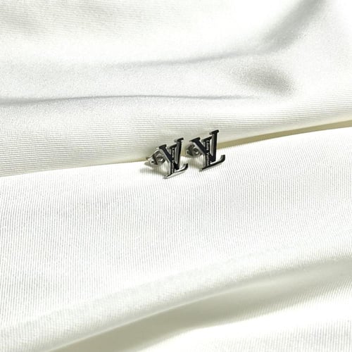 طقم لويس فيتون - شامل الملحقات