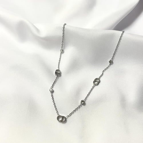 طقم ديور فضي - شامل الملحقات