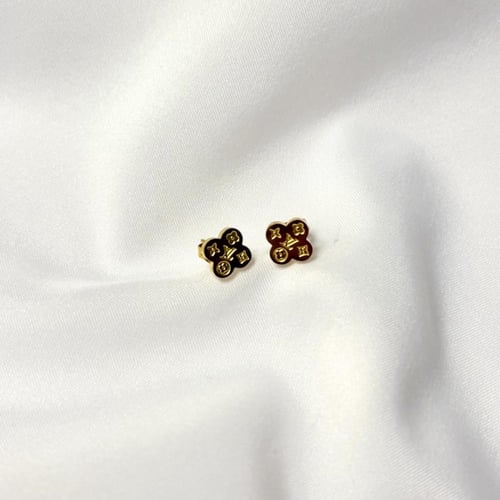 طقم لويس فيتون ( ورد ) - شامل الملحقات