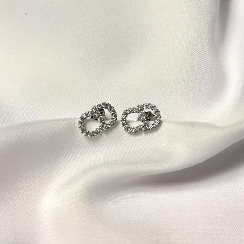 طقم ديور بفصوص فضي - شامل الملحقات