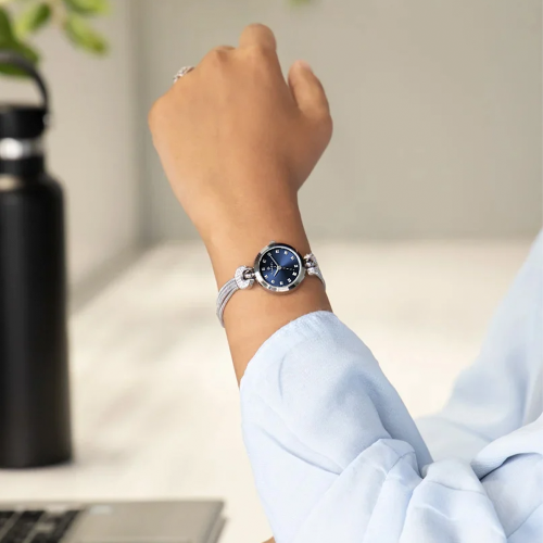 ساعه نسائيه فلامور فضي ميناء ازرق ساعة مثالية لإطل...