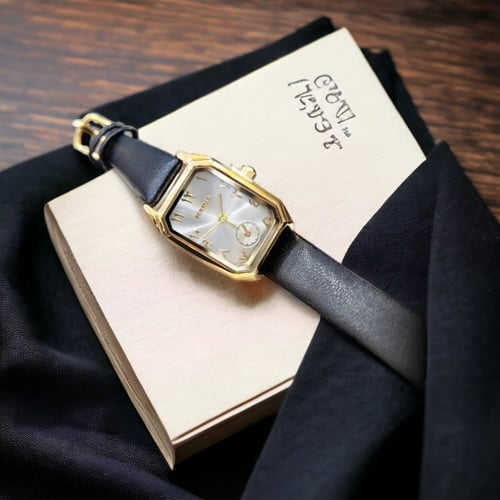 ساعه نسائيه فيريوس جلد اسود ذهبي ميناء فضي