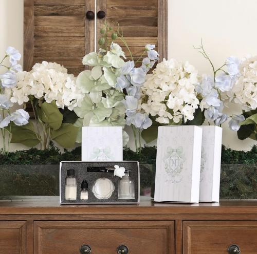 تعليقة حجر الورد المعطر + الدفيوزر – لمسة فاخرة بر...