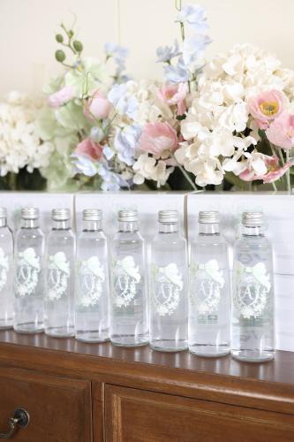 توزيعات قوارير الماء