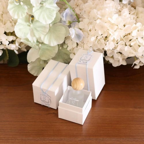 عطر داخل البوكس