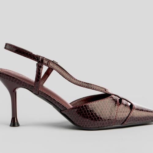High heel shoe with pattern
