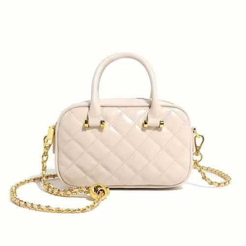 حقيبة بمقبض علوي