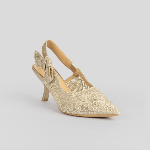 حذاء بكعب منخفض دانتيل