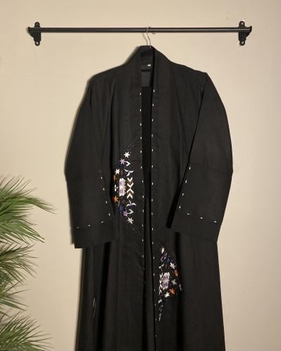 عبايه C114