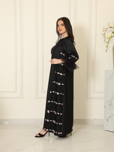 جلابيه كريب اسود وتل