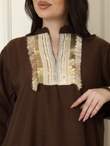 جلابيه لينون بني غامق وبيج