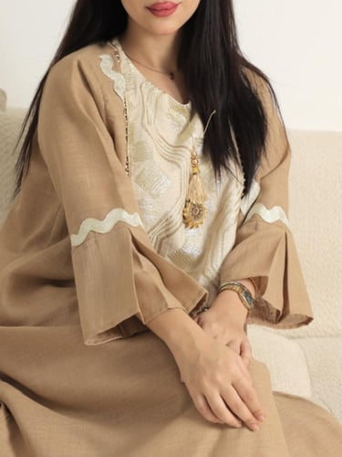 جلابيه بيج لينن مطرز بذهبي